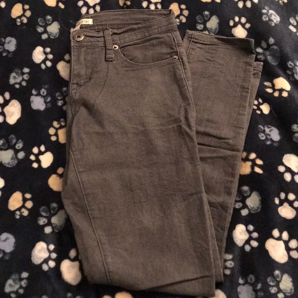 Grey Ankle Jeans